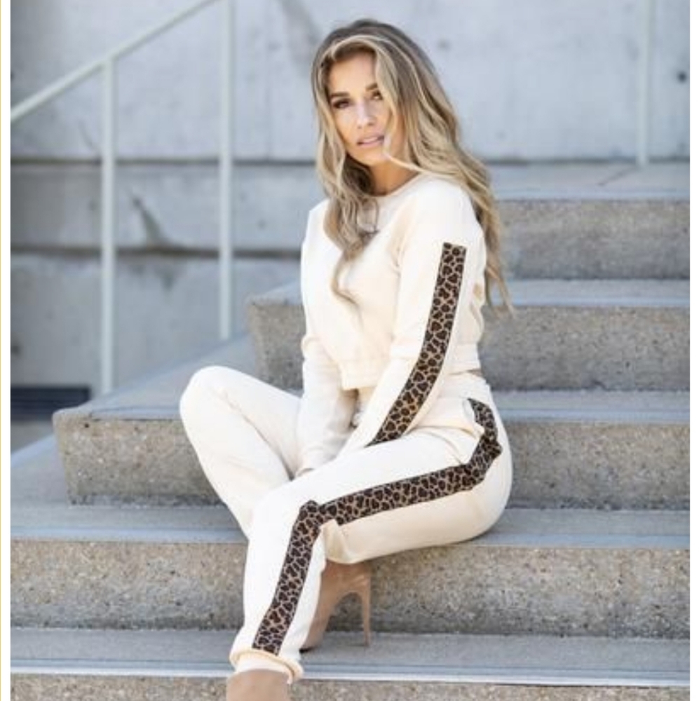 Kittenish Paige cream leopard jogger set